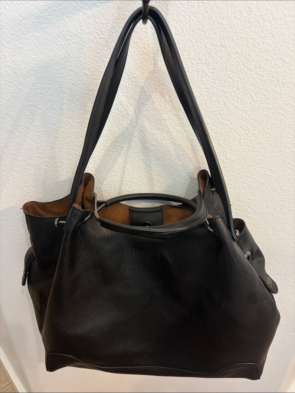 Sondra Roberts Black faux leather Tote with Black Trim and Patterned Lining - Picture 3 of 3